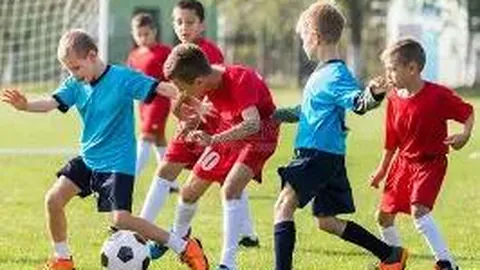 郜林再展球王风采！39岁老将郜林“老甲A”赛场头球破网，惊艳瞬间引全场欢呼